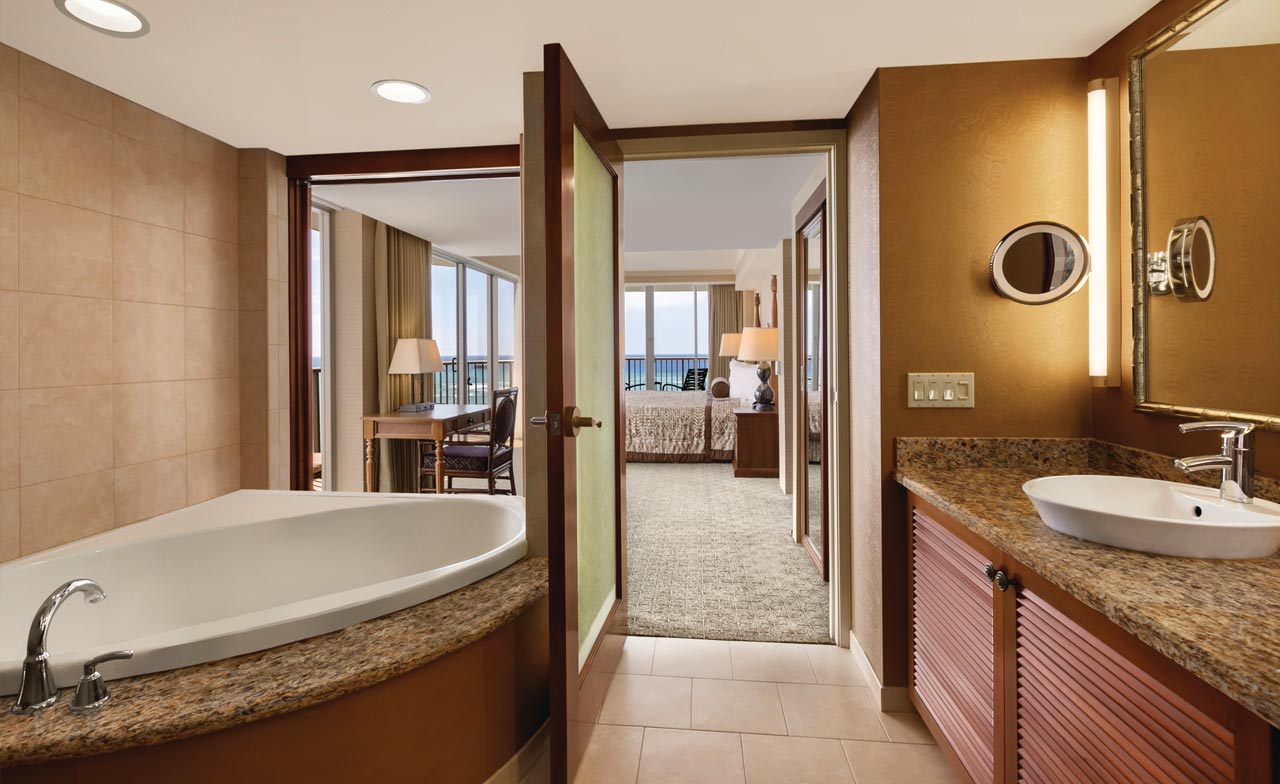 outrigger-reef-on-the-beach-suite