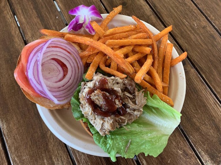 Barefoot Beach Cafe Waikiki Beach