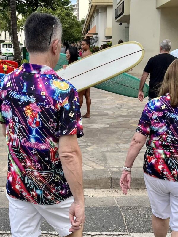 How to Not Look Like a Tourist in Hawaii Waikiki Oahu